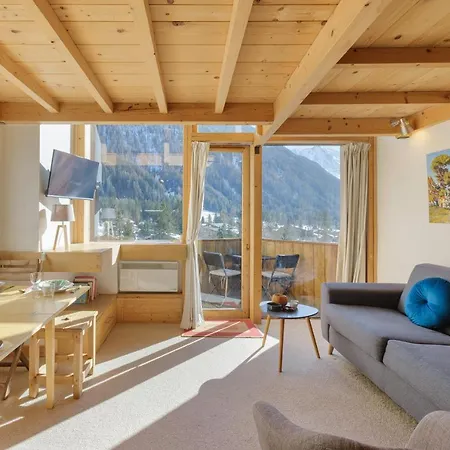 Grand Roc - Campanules 413 - Happy * Chamonix